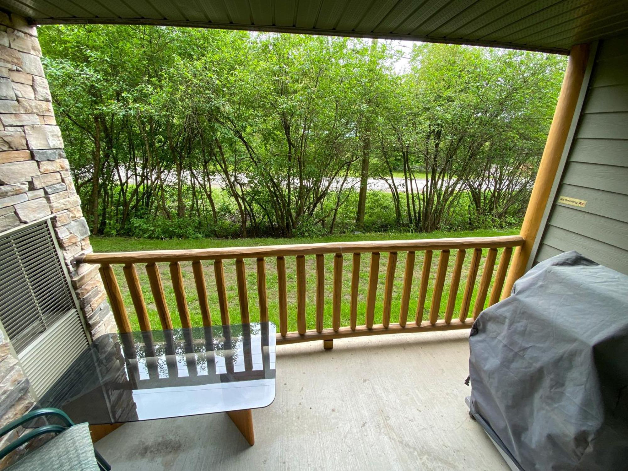 Silver Rock Condominiums By Fernie Central Reservations ภายนอก รูปภาพ